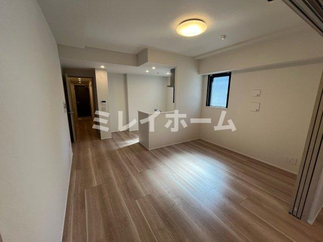 ドゥーエ梅屋敷の居間・リビング|同建物内、別のお部屋の参考写真になります。