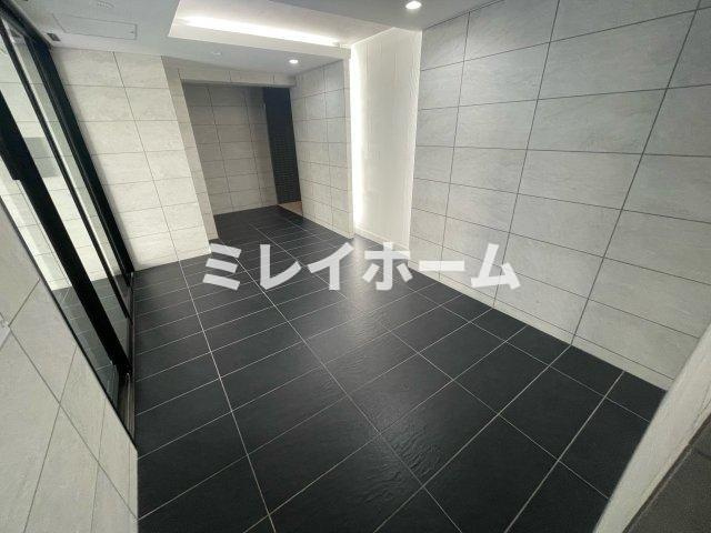 ドゥーエ梅屋敷のロビー|同建物内、別のお部屋の参考写真になります。