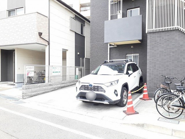 トレスオハス　稲葉荘の駐車場