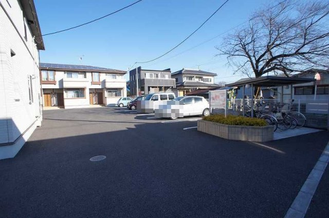 ラディエンスＡの駐車場