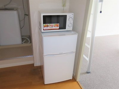 レオパレスプレジール城北Ａのその他|電子レンジ、冷蔵庫完備