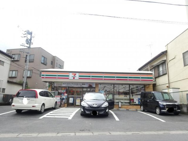 レオパレス鳩ヶ谷本町Ⅱの周辺