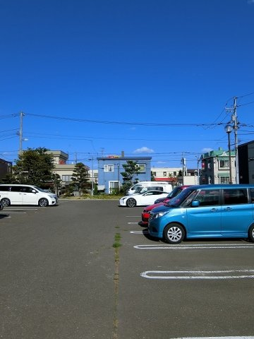 ツインタワー弐番館の駐車場