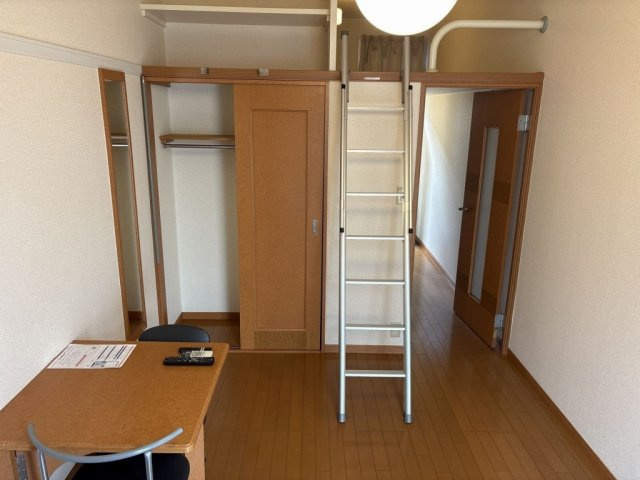 レオパレスＴｉａｒａの居間・リビング