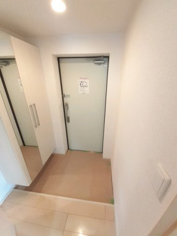 ソレイユ西町Ｂの玄関