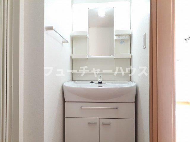 メゾン　ボヌールの洗面所|コンパクトで使いやすい洗面所