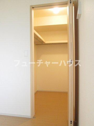 ヴィラ　青山の収納