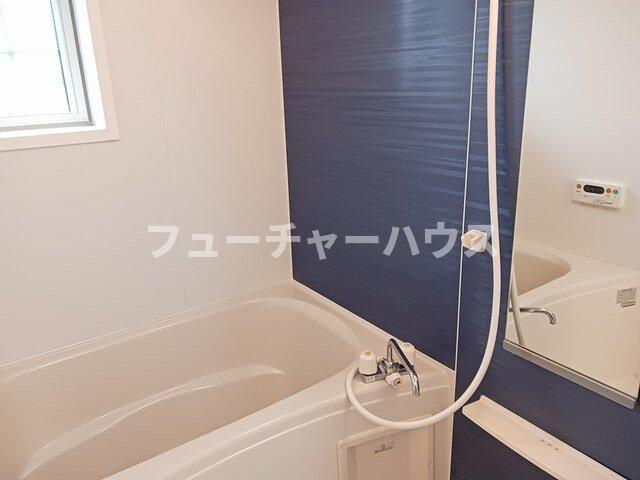 クレメントの浴室