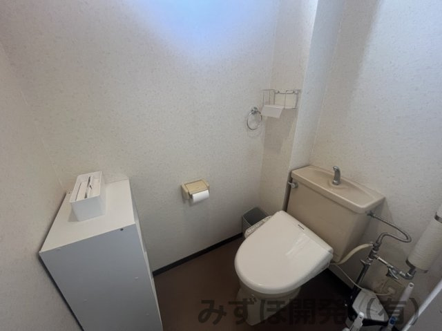 山形市松波２丁目５番地16のトイレ