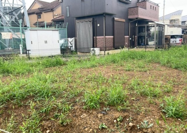【庭】 | 庭があることでガーデニングや家庭菜園はもちろん、こどもの遊び場やペットを放して遊ぶことができます。また、家の周囲に余裕があるということです。隣地との間があれば、十分な日当たりと、風通しが確保できます。