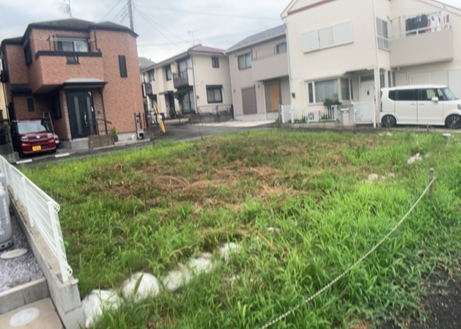 【外観】 | 家を建てる前提で土地を探している場合、地盤の丈夫さは譲れない条件の一つです。地盤が脆弱だと追加工事が必要となります。また、過去に地盤沈下や液状化現象を起こした土地は、できるだけ避けた方がいいでしょう。