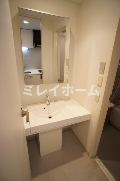リバーレ蒲田仲六郷の独立洗面台