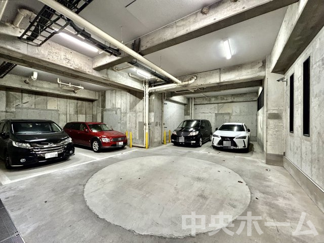 ベルメゾン向島の駐車場|【敷地内駐車場】最新の空き状況や費用などの詳細は担当スタッフまでお問い合わせください。