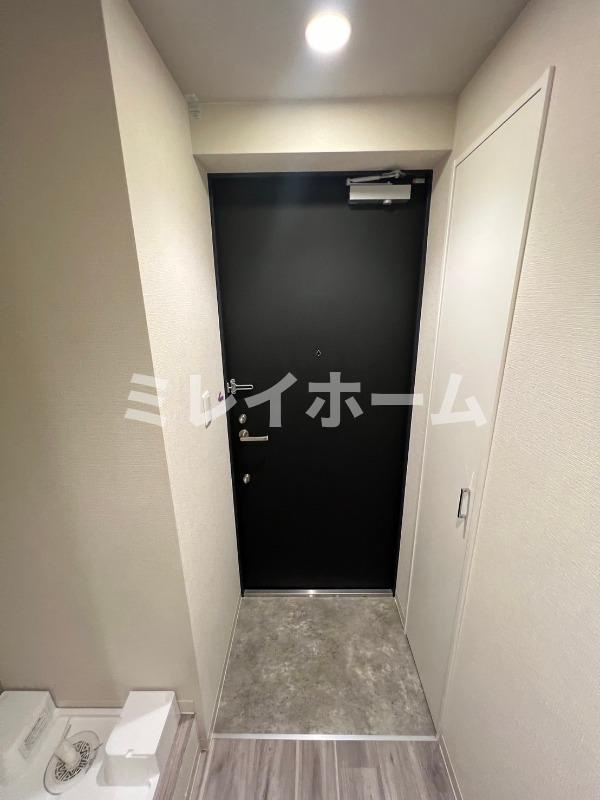 ロータス平和島Eastの玄関