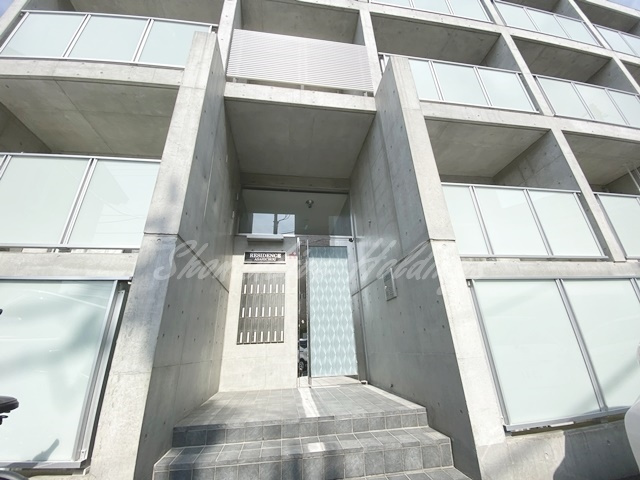 藤沢市朝日町の賃貸マンションのエントランス|清潔感のあるエントランス♪