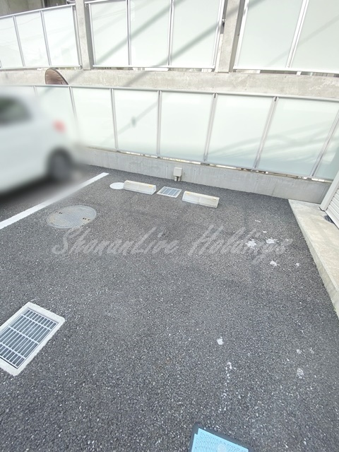 藤沢市朝日町の賃貸マンションの駐車場|空きあり駐車場♪