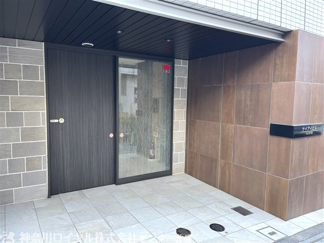 【エントランス】