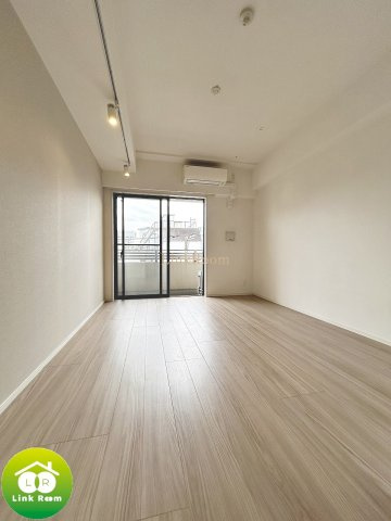 クレイシア菊川の居間・リビング