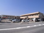 ワイエフビル20の駐車場