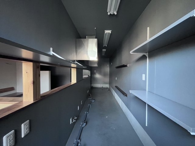 八日市本町店舗の内装
