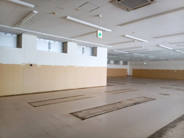 アベニール南草津の駐車場