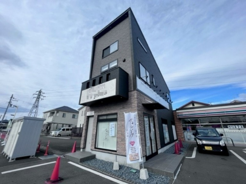 鷹飼町店舗