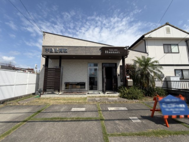 幸1丁目貸店舗の駐車場