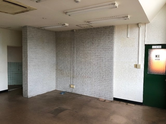 草津市矢倉１丁目の店舗のロビー