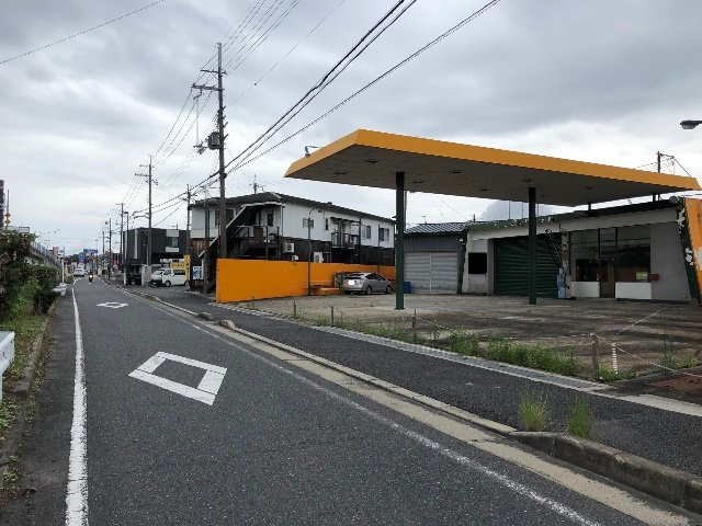 草津市矢倉１丁目の店舗の駐車場