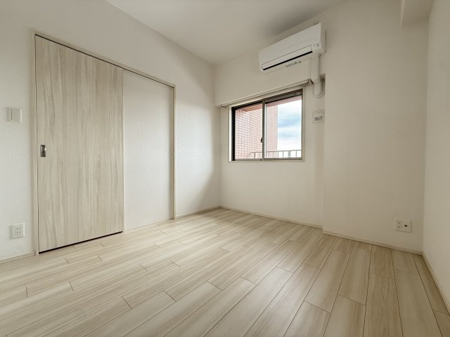 【寝室】プレジオ吹田 