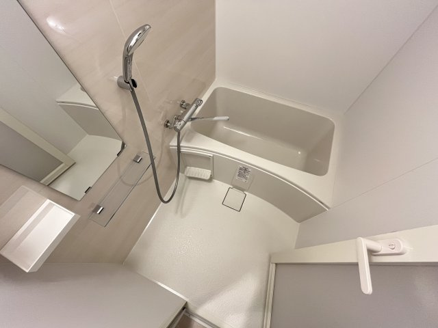 【浴室】コンフォリア江坂江の木町Q