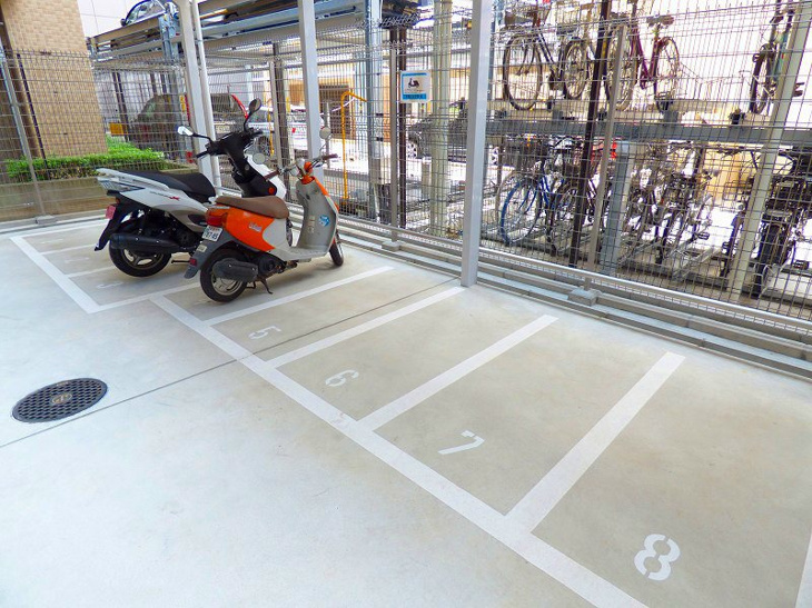 【駐車場】エスリード江坂広芝町 