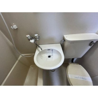 【洗面所】 | レピュート高岡B | ※同物件、同タイプの写真になります。