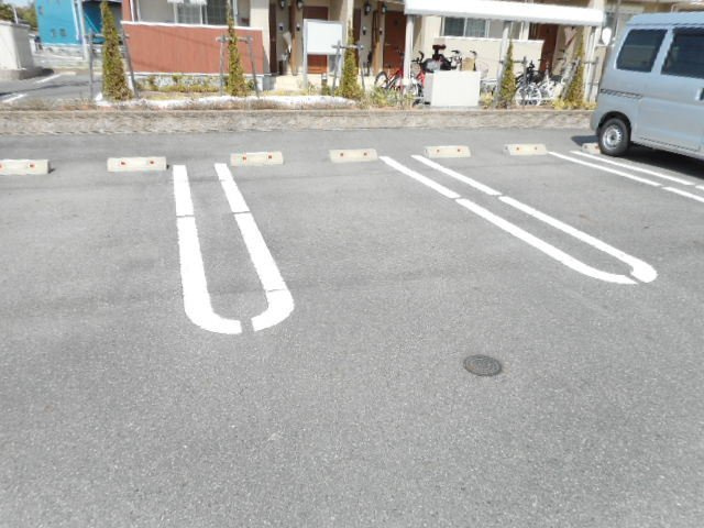 プリマヴェーラⅠの駐車場