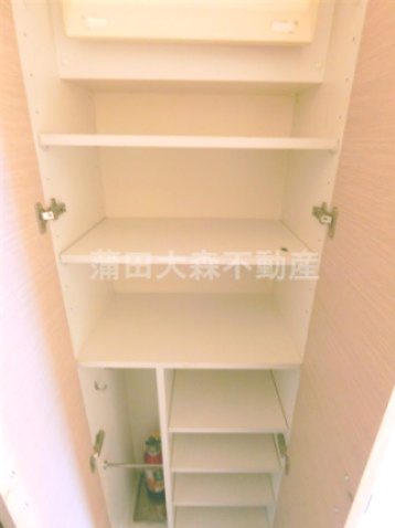 クロスレジデンス蒲田の収納|玄関収納