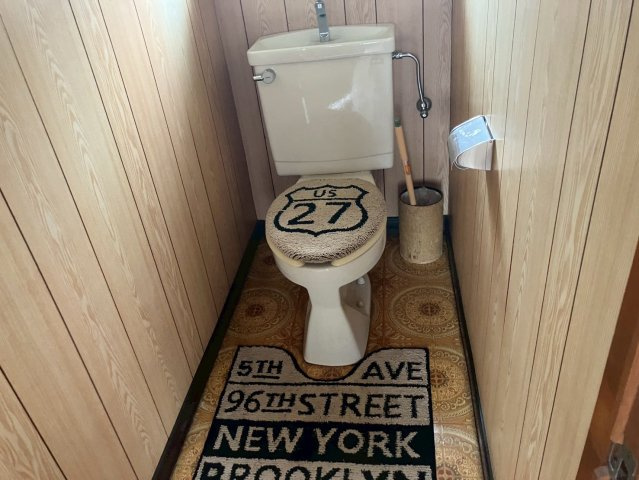 宮前町1丁目戸建てのトイレ|落ち着いたトイレです