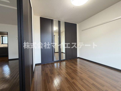 【居間・リビング】 | パストラル | 別部屋写真
