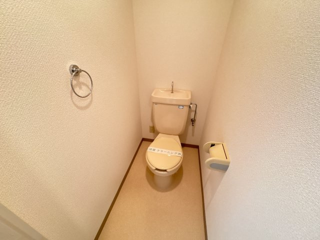 生駒市辻町の賃貸マンションのトイレ