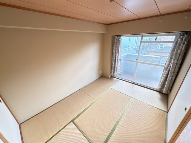 生駒市辻町の賃貸マンションの和室