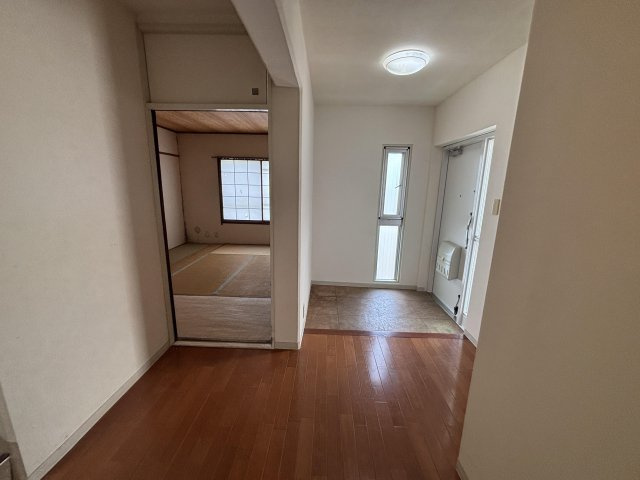 【玄関】