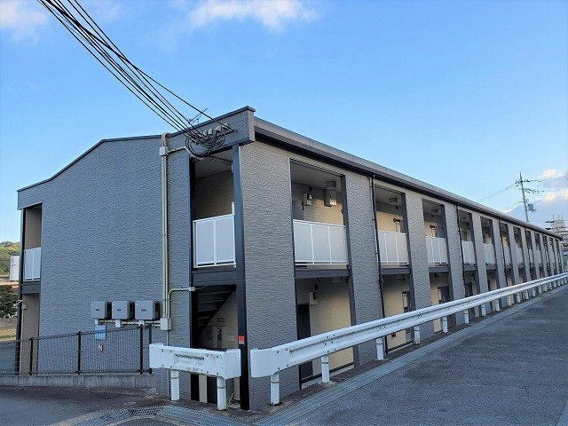 レオパレス南生駒の外観|外観もきれいです