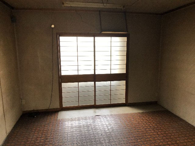川辺店舗の内装