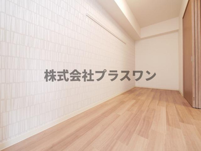  | プレサンス心斎橋ニスト