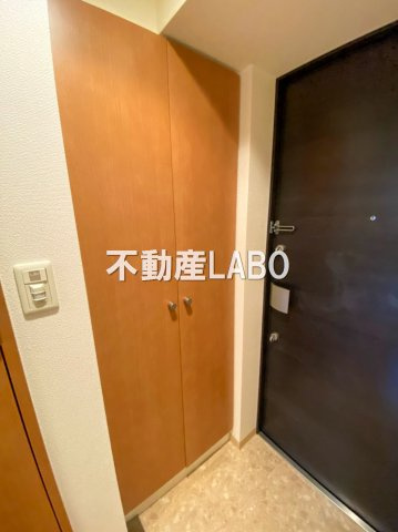 エステムコート大阪ベイエリアの玄関