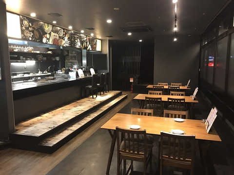 際川店舗の内装