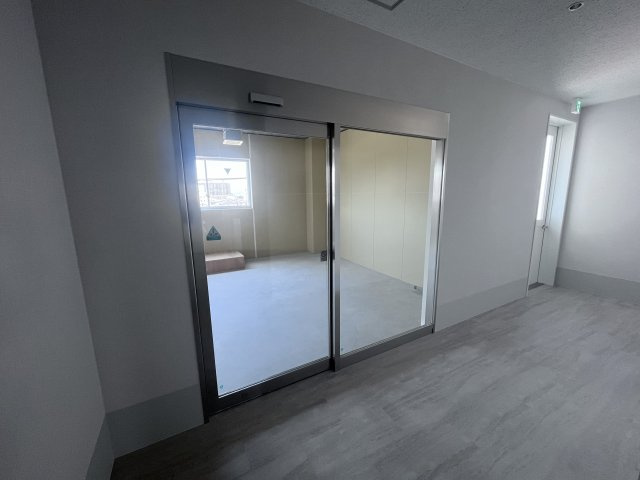 滋賀中央ビルの玄関