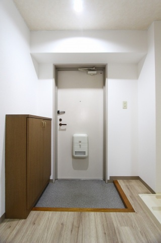 サンシャインみつるの玄関