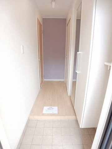 エクセラン一宮Ｃの玄関