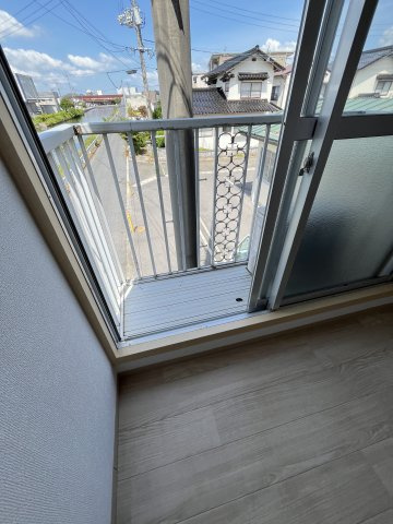 ハイツ松本のバルコニー