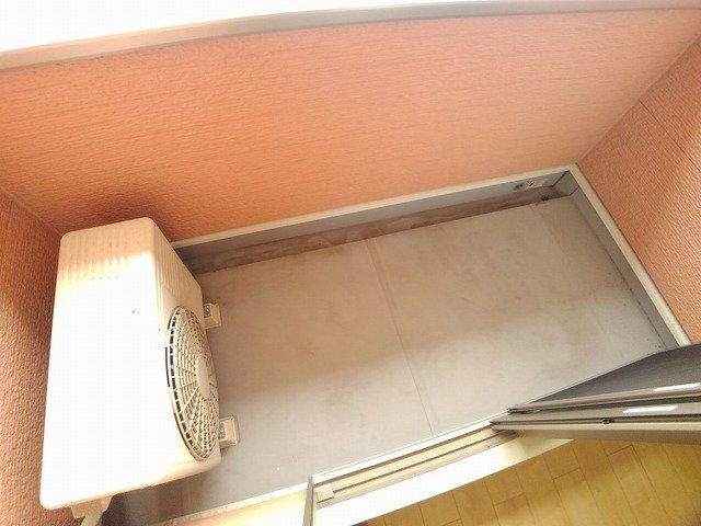 【バルコニー】 | プリムローズ本城　Ｂ | お洗濯にも便利なバルコニー付き